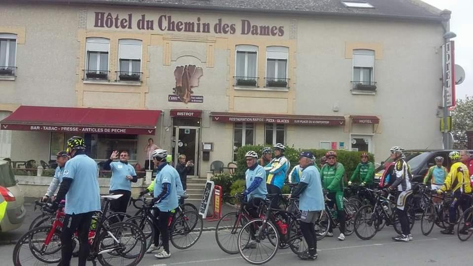 Logis Hotel & Restaurant Du Chemin Des Dames Corbeny Exterior photo