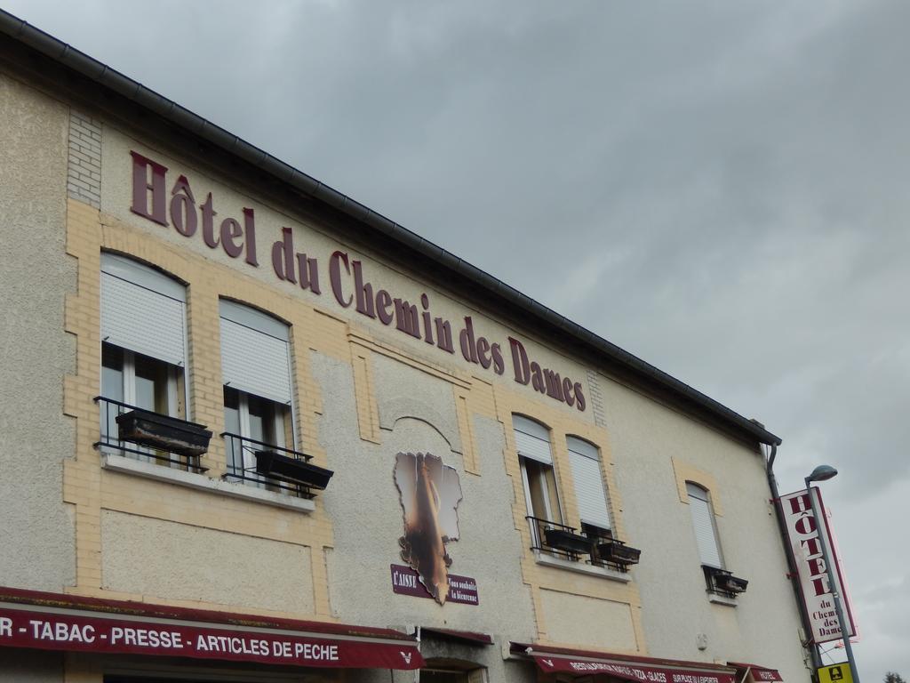 Logis Hotel & Restaurant Du Chemin Des Dames Corbeny Exterior photo