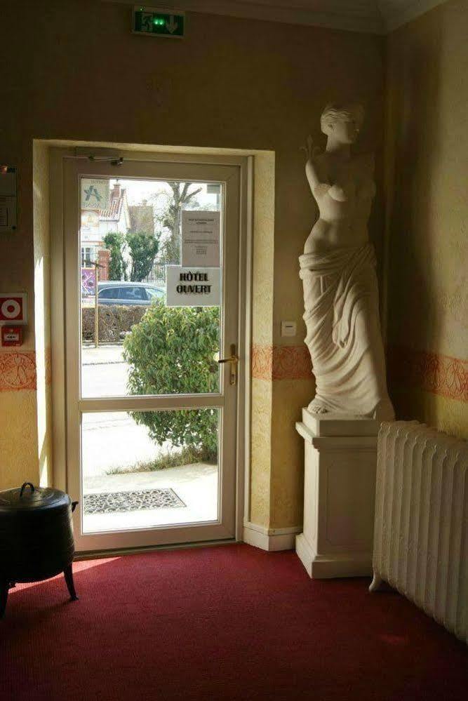 Logis Hotel & Restaurant Du Chemin Des Dames Corbeny Exterior photo